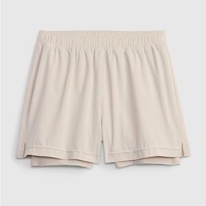 GapFit 2-in-1 Runaround Shorts in beige